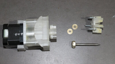 Direkt Granulat Extruder V7.0: Befestigung Schraube